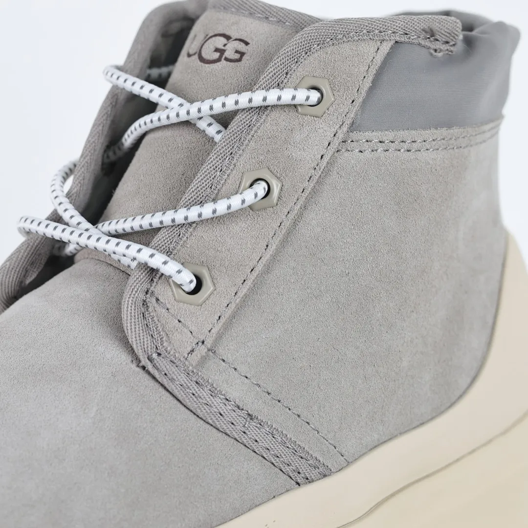 New colors shipped 🚀🚀 Pick up locally 💰660 Core recommendation good price 4cm thick sole, independently developed outsole, cashmere insole, keeping warm in winter, suitable for home use. In the new year, uug launched a style series, which is partially geared towards the preferences of young consumers, and has also moved to the forefront of fashion trends. Shoe body material, water-repellent coated suede upper, 17mm UGGPURE™ implanted wool insole, lightweight non-slip and comfortable rubber outsole, with brand LOGO and trademark, with full packaging Size: 40 41 42 43 44 45